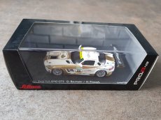 Schuco Mercedes-Benz SLS AMG GT3 #32 1:43 model - 3