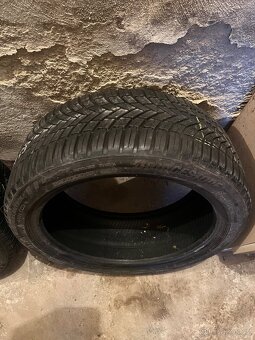 Bridgestone 205/45/r17 - 3