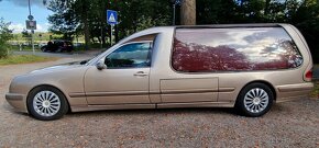 Mercedes-Benz W210 Pohřební vůz Kuhlmann - 3