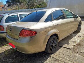 Fiat Linea (Grande Punto s kufrem),Rok 2010  , 116 000 km - 3