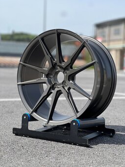 Japan racing JR21 r19 5x112 - 3