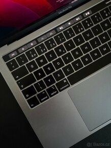 Macbook PRO 219, Touchbar, 256 GB - 3