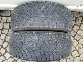 Celoroční pneu 205 /55 R16 M+S - 3