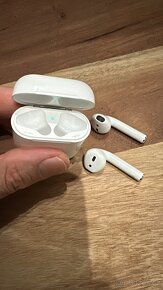 Apple AirPods - 3