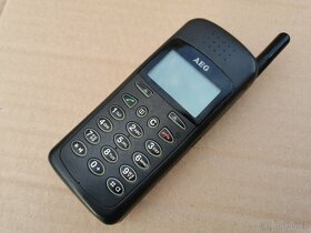 Mobilní telefon AEG D 9040 - 3