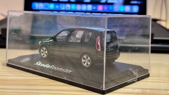 Škoda Roomster 1:43 Abrex, první edice, zelená metalíza. - 3