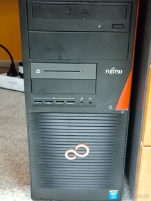 Fujitsu Celsius W530 MT - 3