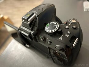 Nikon D5200 - na díly nebo opravu pro hračičku - 3