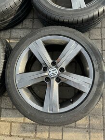 ORIGINÁL Alu Volkswagen Passat B7 R17, 5x112 - TOP - 3