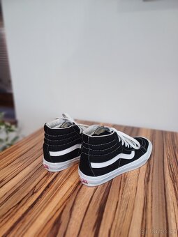 Vans Vault OG SK8-Hi LX - 3