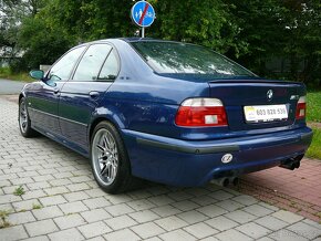 BMW M5 5.0 V8 - 3