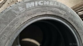 Michelin 215x65x17 - 3