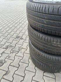 Kompl alu Nissan 5x114,3r17+215/60r17 letní Michelin - 3