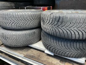 Prodam plechove disky  Octavia 195/65R15 Hankook - 3