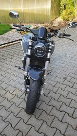 Yamaha V-max 1200 stavba - 3