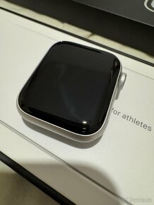 Apple Watch SE x NIKE 2020 silver - 3