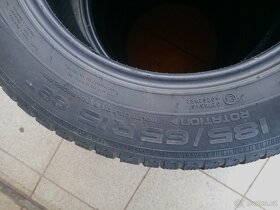 Prodám zimní pneu 185/65 R15  Nokian - 3