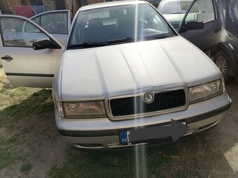 Prodám škoda Octavia 16 benzín - 3