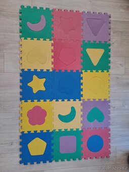 1 + 1 pěnové puzzle zdarma - auta a geometr. tvary - 3