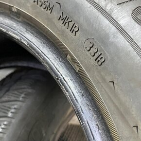 Zimní pneu 215/60 R16 99H Dunlop 6mm - 3