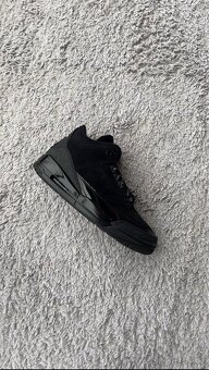 Jordan 4 Retro Black Cat (2025) - 3