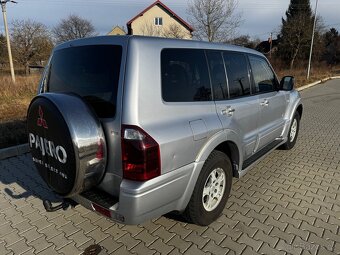 Mitsubishi Pajero 3.2DI-D 130Kw Instyle - 7.Míst - 3