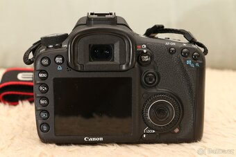 Canon 7D tělo - 3