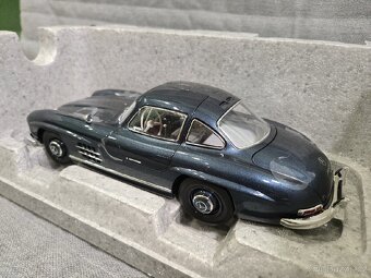 Mercedes Benz 300 SL coupé 1:18 Norev - 3