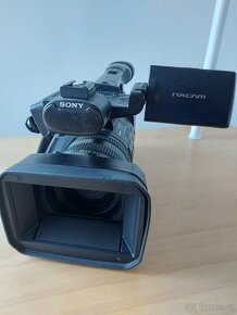 Reportážní kamera Sony NXCAM HXR-NX5E - 3