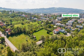 Prodej prostorné vily se dvěma garážemi, Valašské Meziříčí - 3