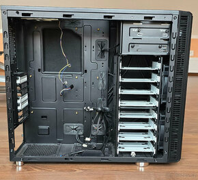 Define R3 Titanium Grey Fractal Design - 3