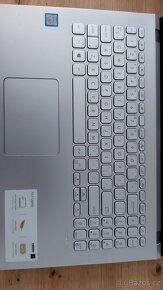 Notebook Asus plně funkční 15,6' - 3