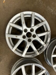 ALU disky 5x114,3 R17 Toyota - 3