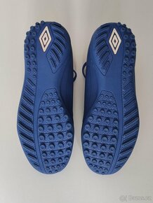 Turf kopačky Umbro EU 32 NOVÉ  - 3