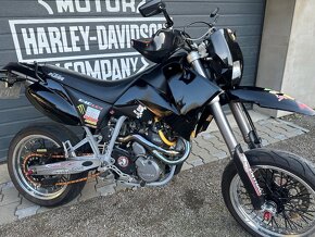 KTM 640 LC4 supermoto - 3