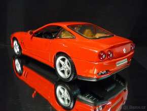 Ferrari 550 Maranello Maisto 1/18 - 3