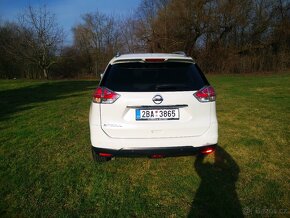 Nissan X-Trail 1.6 D 7 míst Webasto serviska 2015 172 786km. - 3