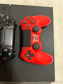 Ps 4 + 2 ovladače + hra ( Sony PlayStation ) - 3