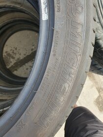 Jeté pneu 245/45R18 100V - 3