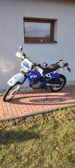 Suzuki DR 650 R - 3