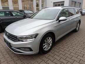 VW Passat B8 2.0TDI 110kW DSG Webasto ACC Tažné FULL LED Qi - 3