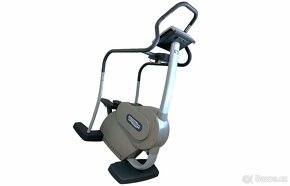 Profesionálni Stepper TECHNOGYM EXCITE 700 LCD TV - 3