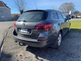 Opel Astra 1.4 T 103 kW - 3