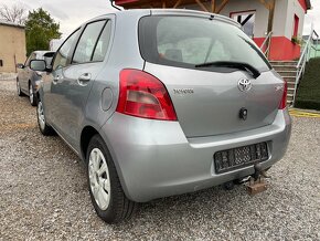 2007 TOYOTA YARIS 1.0 VVT-i - po nehodě, pojízdná - 3