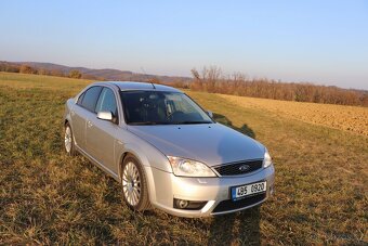 MONDEO ST220 - 3