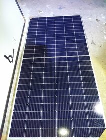 Fotovoltaický panel Axitec 440 a Trinasolar 500 - 3