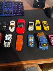 Modely autíćek Matchbox, Hot Wheels, Malaysia a další - 3