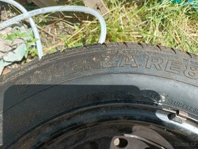 Pneumatika Bridgestone na plechovém disku 205/60 r15 - 3