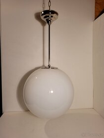 lustr z poniklované mosazi, velká bílá opálová koule 35 cm - 3
