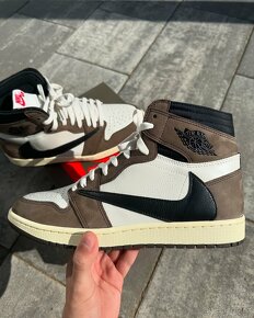 Air Jordan 1 Travis Scott Mocha - 44,5 EU - 3